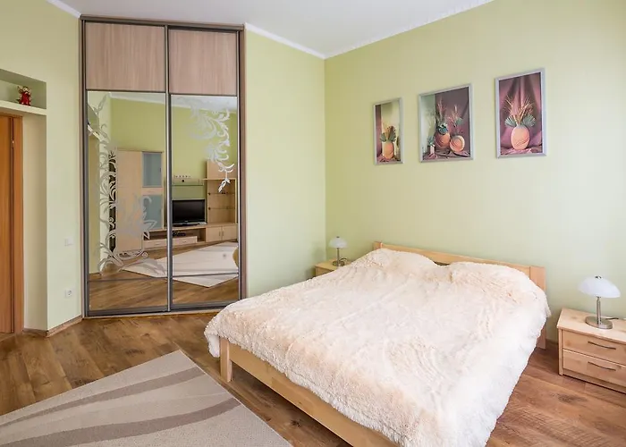 아파트 Rynok Square 5 리비프